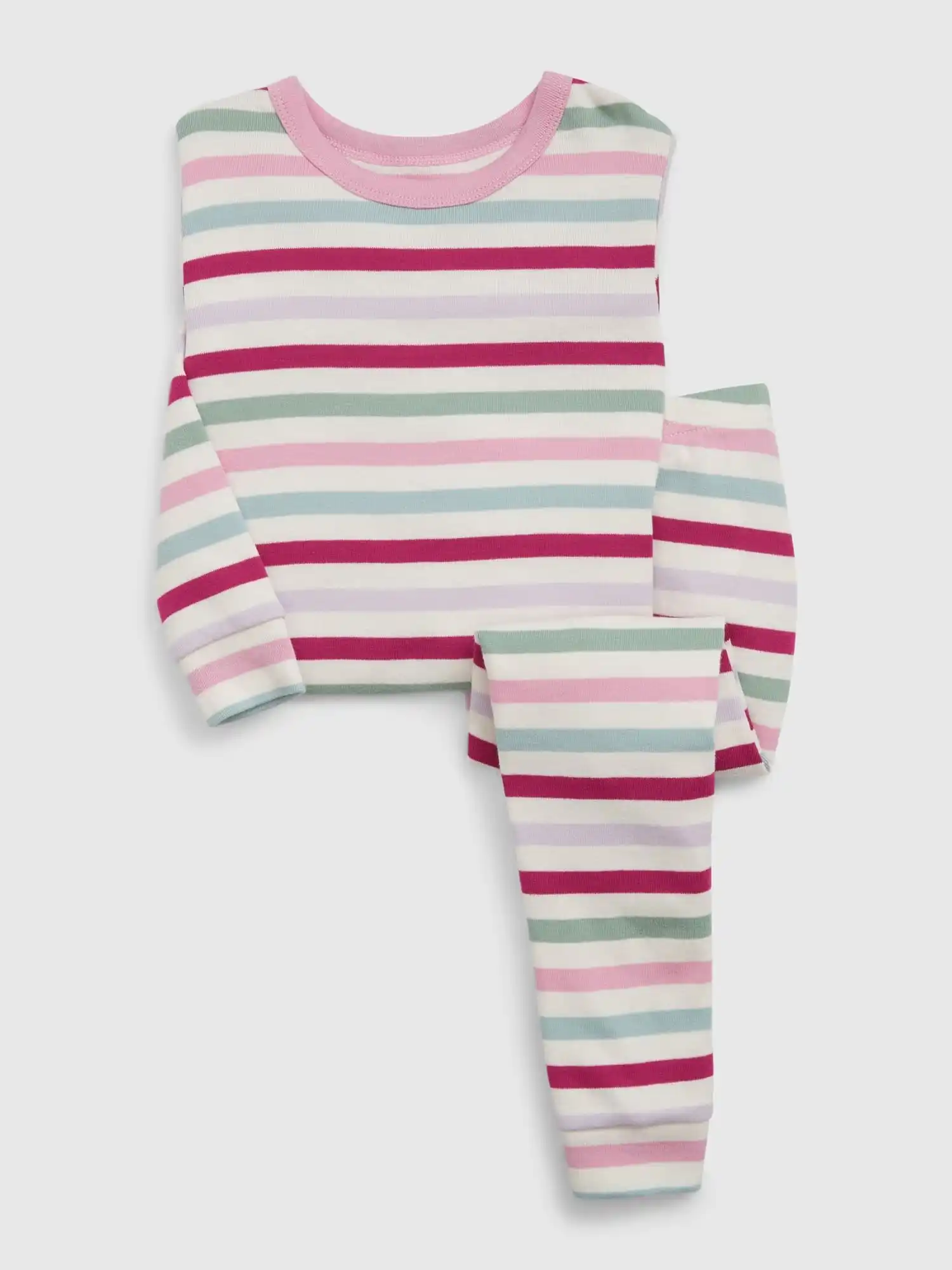 Pajamas with stripes.